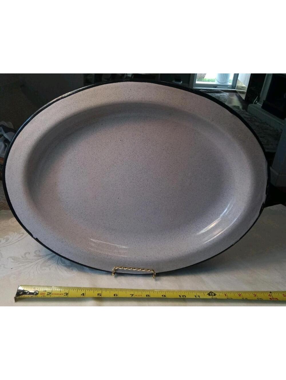 Farmhouse Graniteware Serving Platter Gray Speckle 16" Oval Enamelware Black Rim